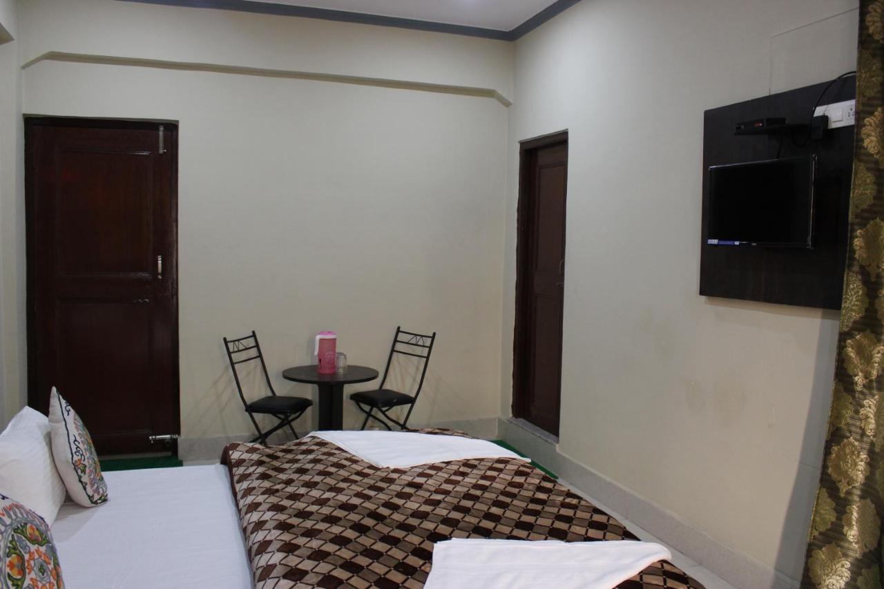 Hotel Samar Srīnagar 外观 照片